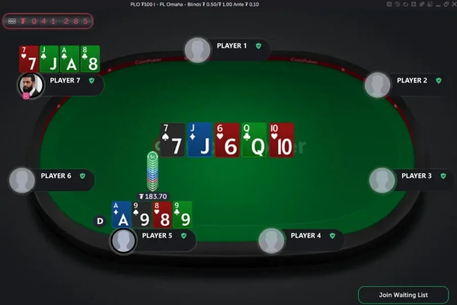 Dos jugadores en un enfrentamiento en una partida de Pot Limit Omaha y lo repiten dos veces, donde un jugador gana con una escalera.